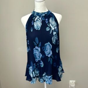 Floral mini pleated swing top